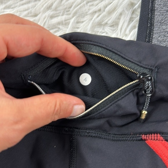 Lululemon Pedal To The Medal 7/8 Tight Black / Alarming / Tranquil Blue - Picture 6 of 6